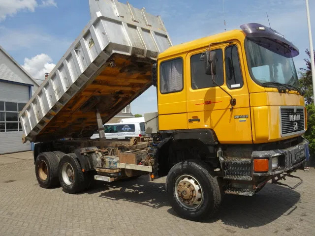 MAN 26.422 man 4x4 kipper - Самосвал: фото 1 MAN 26.422 man 4x4 kipper - Самосвал: фото 1
