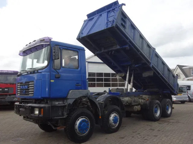 MAN 35.414 8x8 meiller kipper manual diesel pomp - Самосвал: фото 2 MAN 35.414 8x8 meiller kipper manual diesel pomp - Самосвал: фото 2
