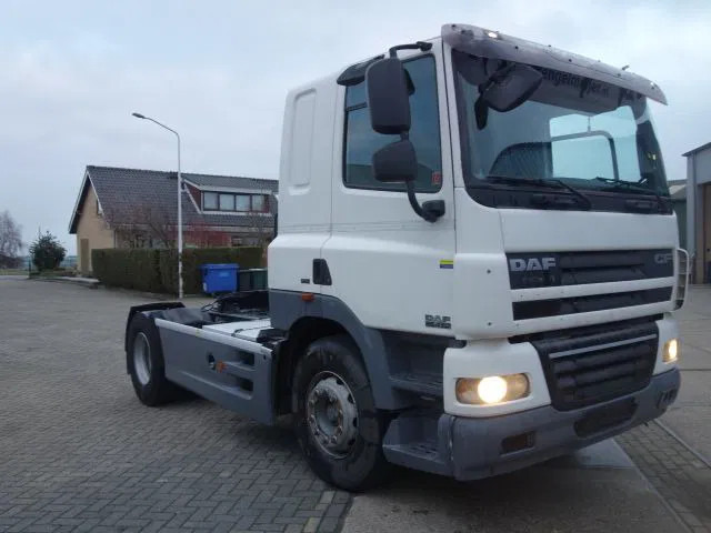 DAF CF 410 - Тягач: фото 2 DAF CF 410 - Тягач: фото 2