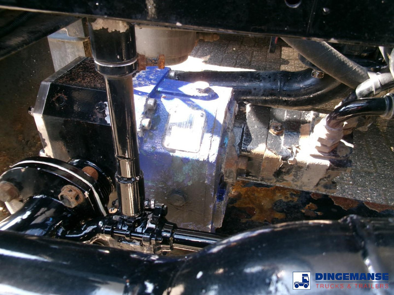 Полуприцеп-цистерна Clayton Chemical tank inox 33 m3 / 1 comp + pump: фото 16 Полуприцеп-цистерна Clayton Chemical tank inox 33 m3 / 1 comp + pump: фото 16