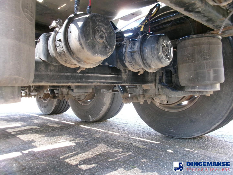 Полуприцеп-цистерна Clayton Chemical tank inox 33 m3 / 1 comp + pump: фото 7 Полуприцеп-цистерна Clayton Chemical tank inox 33 m3 / 1 comp + pump: фото 7