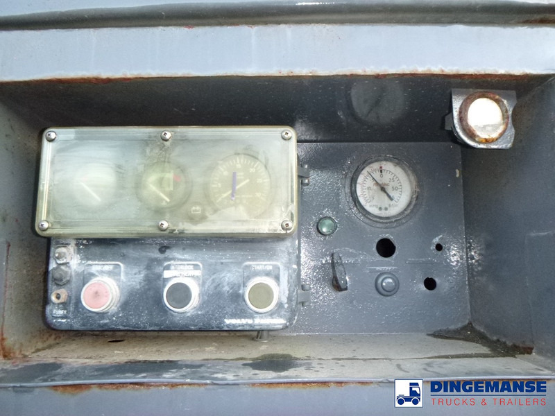 DAF CF 75.250 6x4 RHD vacuum tank / saugbagger в лизинг DAF CF 75.250 6x4 RHD vacuum tank / saugbagger: фото 12