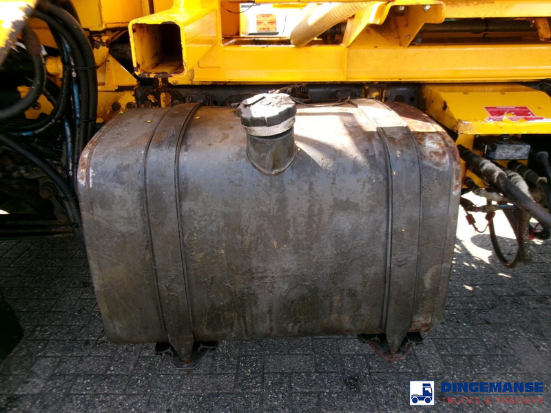 DAF CF 75.360 6X4 RHD gritter / salt spreader - Снегоуборочная машина: фото 5 DAF CF 75.360 6X4 RHD gritter / salt spreader - Снегоуборочная машина: фото 5