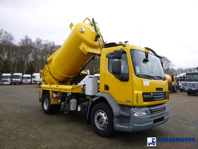DAF LF 55.220 4X2 Whale vacuum tank 8.1 m3 - Ассенизатор: фото 2 DAF LF 55.220 4X2 Whale vacuum tank 8.1 m3 - Ассенизатор: фото 2