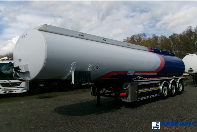 LAG Fuel tank alu 44.5 m3 / 6 comp + pump - Полуприцеп-цистерна: фото 1 LAG Fuel tank alu 44.5 m3 / 6 comp + pump - Полуприцеп-цистерна: фото 1