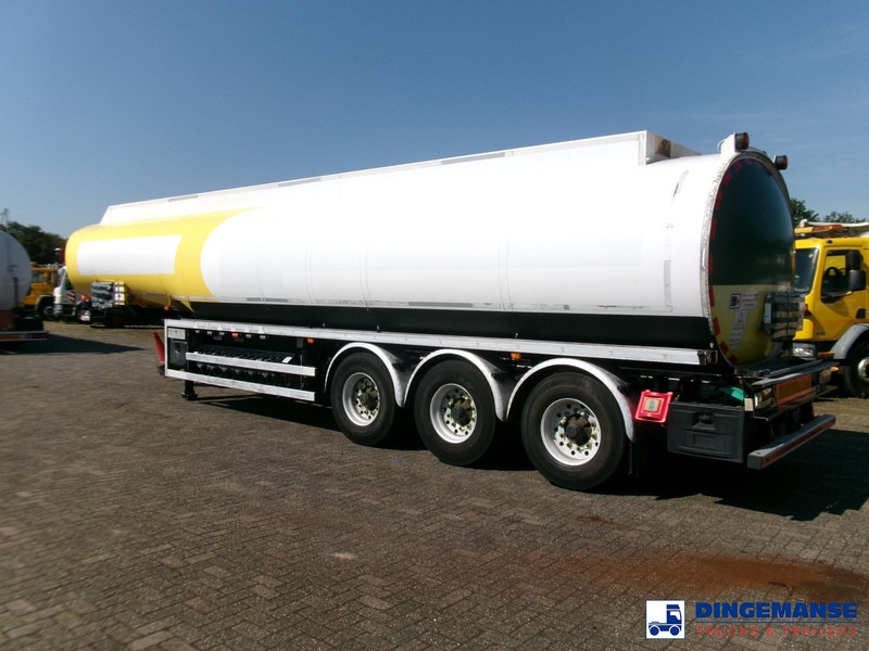Lakeland Fuel tank alu 43 m3 / 6 comp - Полуприцеп-цистерна: фото 3 Lakeland Fuel tank alu 43 m3 / 6 comp - Полуприцеп-цистерна: фото 3