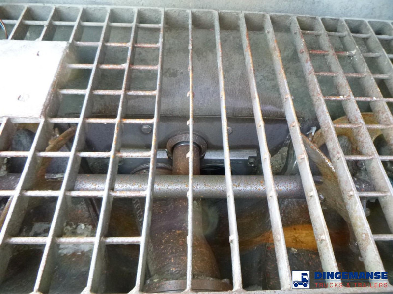 Автобетононасос Mercedes-Benz Axor 2633 6x4 RHD Sermac SCL 130 concrete pump 32 m: фото 16 Автобетононасос Mercedes-Benz Axor 2633 6x4 RHD Sermac SCL 130 concrete pump 32 m: фото 16