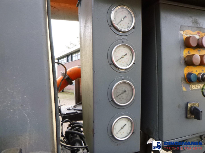 Автобетононасос Mercedes-Benz Axor 2633 6x4 RHD Sermac SCL 130 concrete pump 32 m: фото 18 Автобетононасос Mercedes-Benz Axor 2633 6x4 RHD Sermac SCL 130 concrete pump 32 m: фото 18