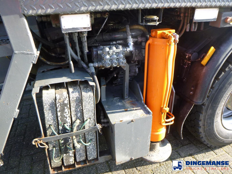 Автобетононасос Mercedes-Benz Axor 2633 6x4 RHD Sermac SCL 130 concrete pump 32 m: фото 12 Автобетононасос Mercedes-Benz Axor 2633 6x4 RHD Sermac SCL 130 concrete pump 32 m: фото 12