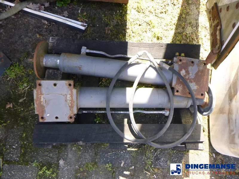 Onbekend 2 Support legs for loading crane - Гидравлический цилиндр: фото 3 Onbekend 2 Support legs for loading crane - Гидравлический цилиндр: фото 3