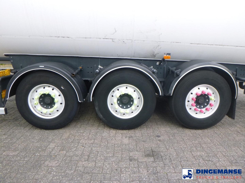 ROBINE Gas tank steel 51.5 m3 / 1 comp - Полуприцеп-цистерна: фото 5 ROBINE Gas tank steel 51.5 m3 / 1 comp - Полуприцеп-цистерна: фото 5