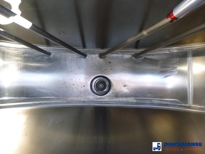 Renault Premium 270 dxi 4x2 fuel tank 13.7 m3 / 4 comp в лизинг Renault Premium 270 dxi 4x2 fuel tank 13.7 m3 / 4 comp: фото 19