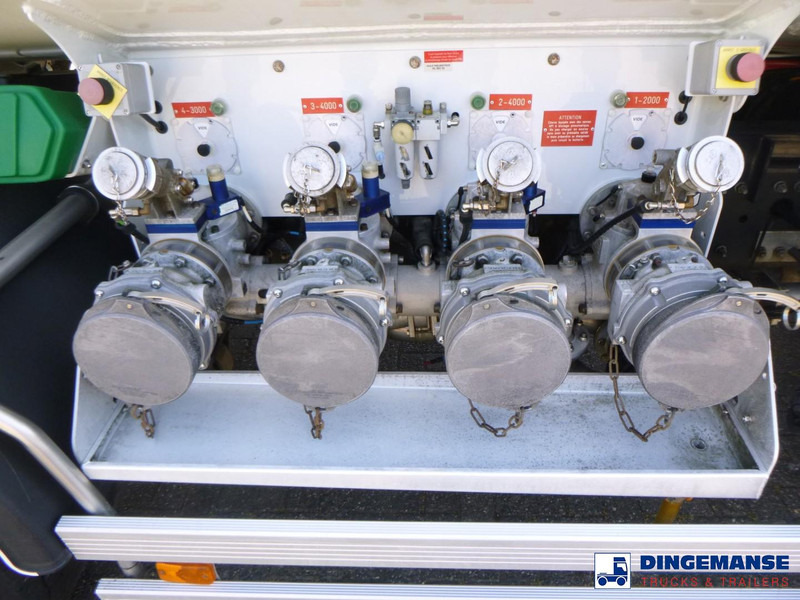 Renault Premium 270 dxi 4x2 fuel tank 13.7 m3 / 4 comp в лизинг Renault Premium 270 dxi 4x2 fuel tank 13.7 m3 / 4 comp: фото 14