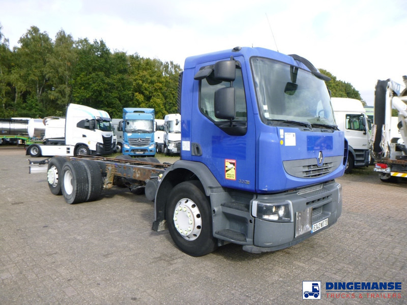 Renault Premium 320 dxi 6x2 chassis ADR - Грузовик-цистерна: фото 2 Renault Premium 320 dxi 6x2 chassis ADR - Грузовик-цистерна: фото 2