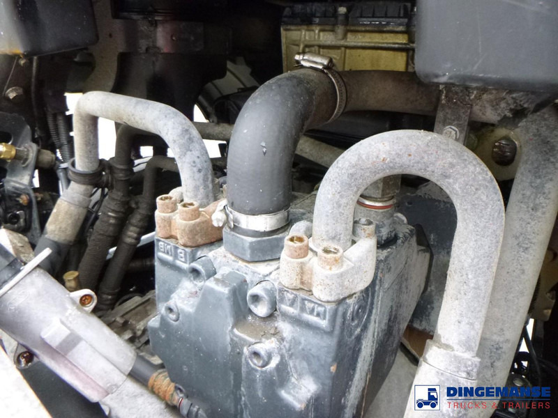 Тягач Mercedes-Benz Arocs 1946 4x4 Hydrodrive + Hydraulics: фото 15 Тягач Mercedes-Benz Arocs 1946 4x4 Hydrodrive + Hydraulics: фото 15