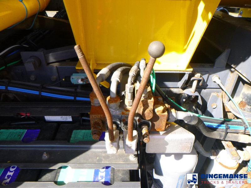 Ассенизатор Volvo FE 300 6X4 Whale vacuum tank 10.2 m3: фото 16 Ассенизатор Volvo FE 300 6X4 Whale vacuum tank 10.2 m3: фото 16