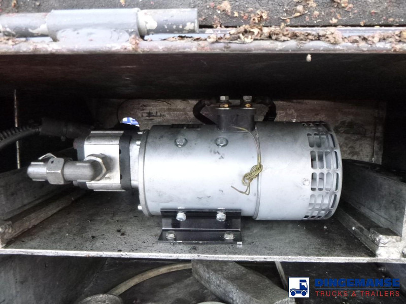 Filiat 3-axle tank trailer chassis incl supports - Полуприцеп-цистерна: фото 5 Filiat 3-axle tank trailer chassis incl supports - Полуприцеп-цистерна: фото 5