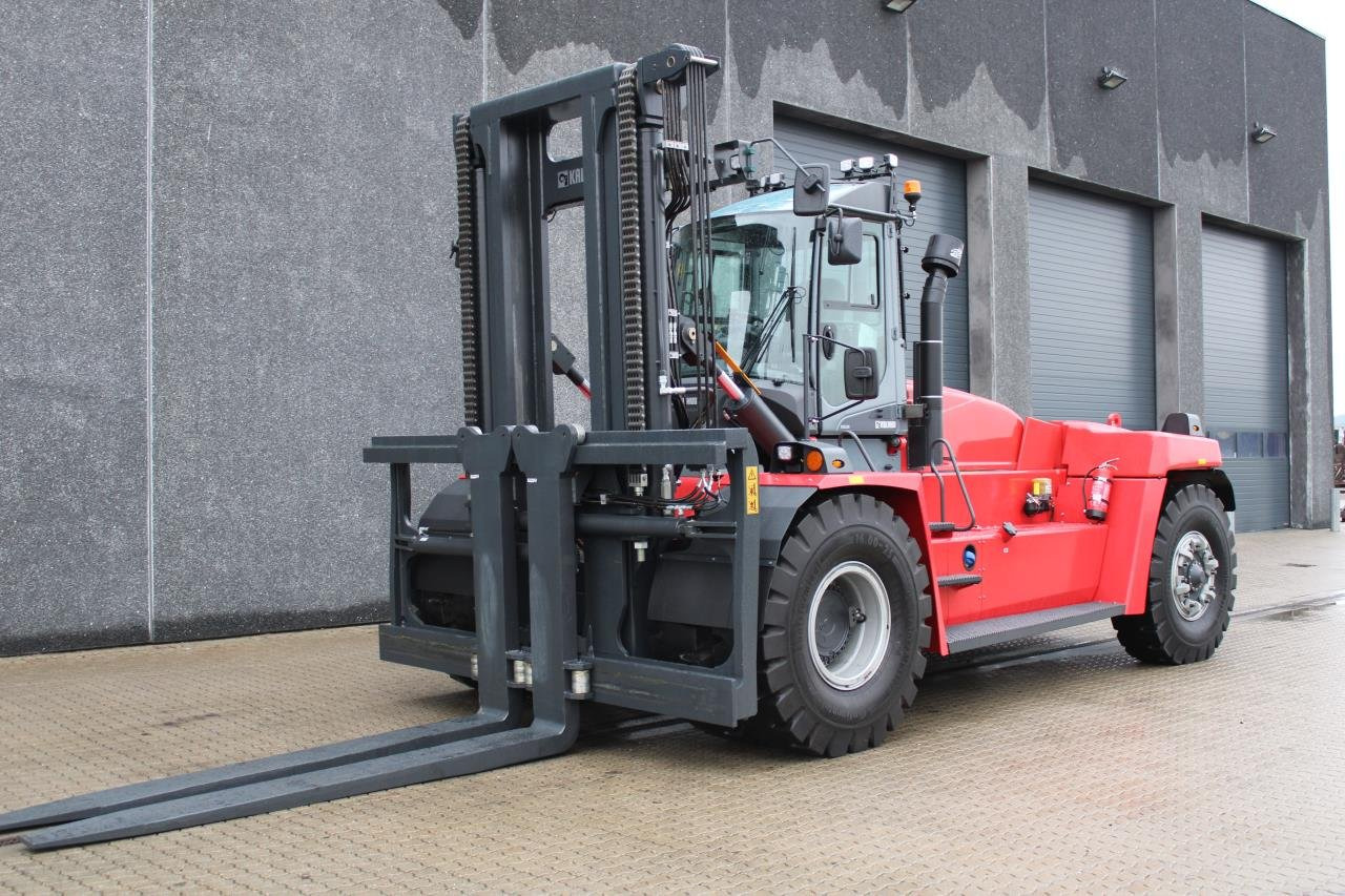 Kalmar DCG330-12LB - Контейнерный погрузчик: фото 2 Kalmar DCG330-12LB - Контейнерный погрузчик: фото 2