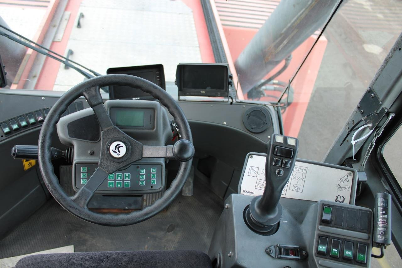 Kalmar DRF450-75S6XS - Ричстакер: фото 4 Kalmar DRF450-75S6XS - Ричстакер: фото 4