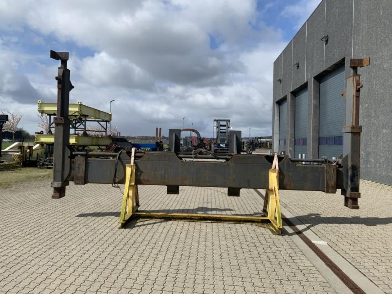 ELME 20"- 40" - Навесное оборудование для Погрузочно-разгрузочной техники: фото 1 ELME 20"- 40" - Навесное оборудование для Погрузочно-разгрузочной техники: фото 1