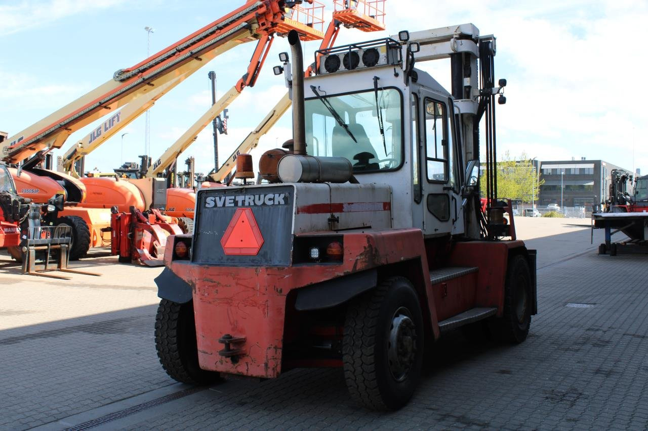 SveTruck 1260-30 - Дизельный погрузчик: фото 3 SveTruck 1260-30 - Дизельный погрузчик: фото 3