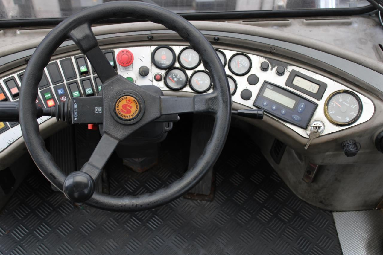 SveTruck 32120-50 - Дизельный погрузчик: фото 4 SveTruck 32120-50 - Дизельный погрузчик: фото 4