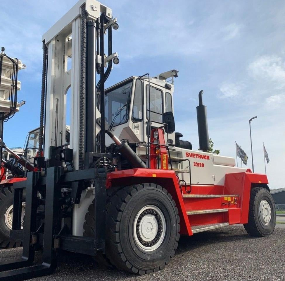 SveTruck 32120-50 - Дизельный погрузчик: фото 2 SveTruck 32120-50 - Дизельный погрузчик: фото 2