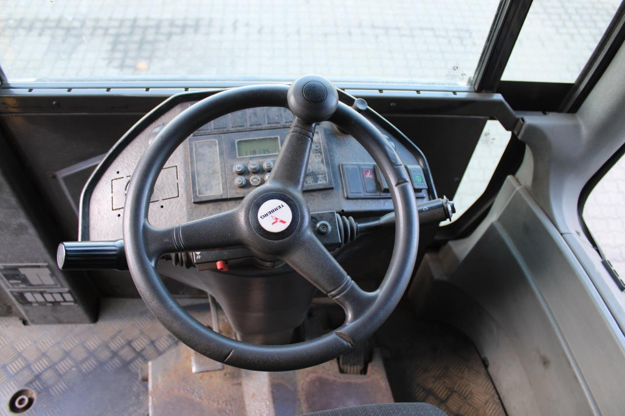 Terberg RT282 - Терминальный тягач: фото 4 Terberg RT282 - Терминальный тягач: фото 4