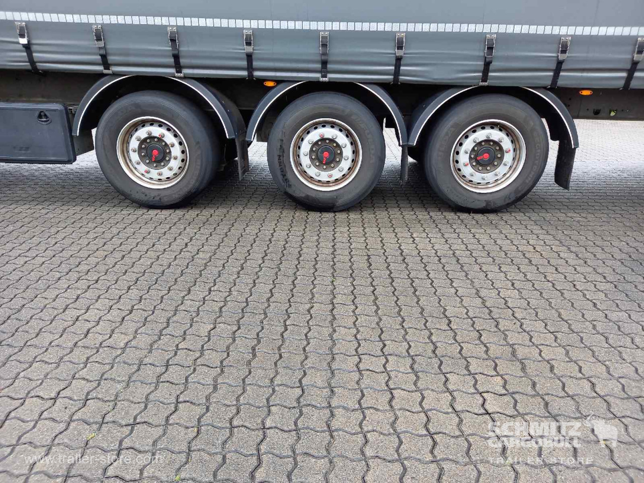 FLIEGL Auflieger Curtainsider Coil - Тентованный полуприцеп: фото 4 FLIEGL Auflieger Curtainsider Coil - Тентованный полуприцеп: фото 4