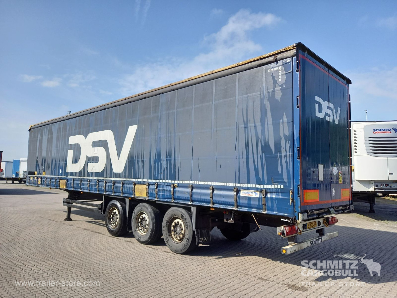 SCHMITZ Auflieger Curtainsider Standard - Тентованный полуприцеп: фото 4 SCHMITZ Auflieger Curtainsider Standard - Тентованный полуприцеп: фото 4