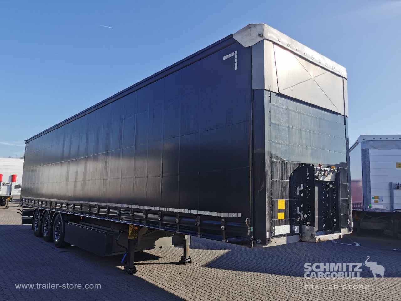 SCHMITZ Auflieger Curtainsider Standard - Тентованный полуприцеп: фото 1 SCHMITZ Auflieger Curtainsider Standard - Тентованный полуприцеп: фото 1
