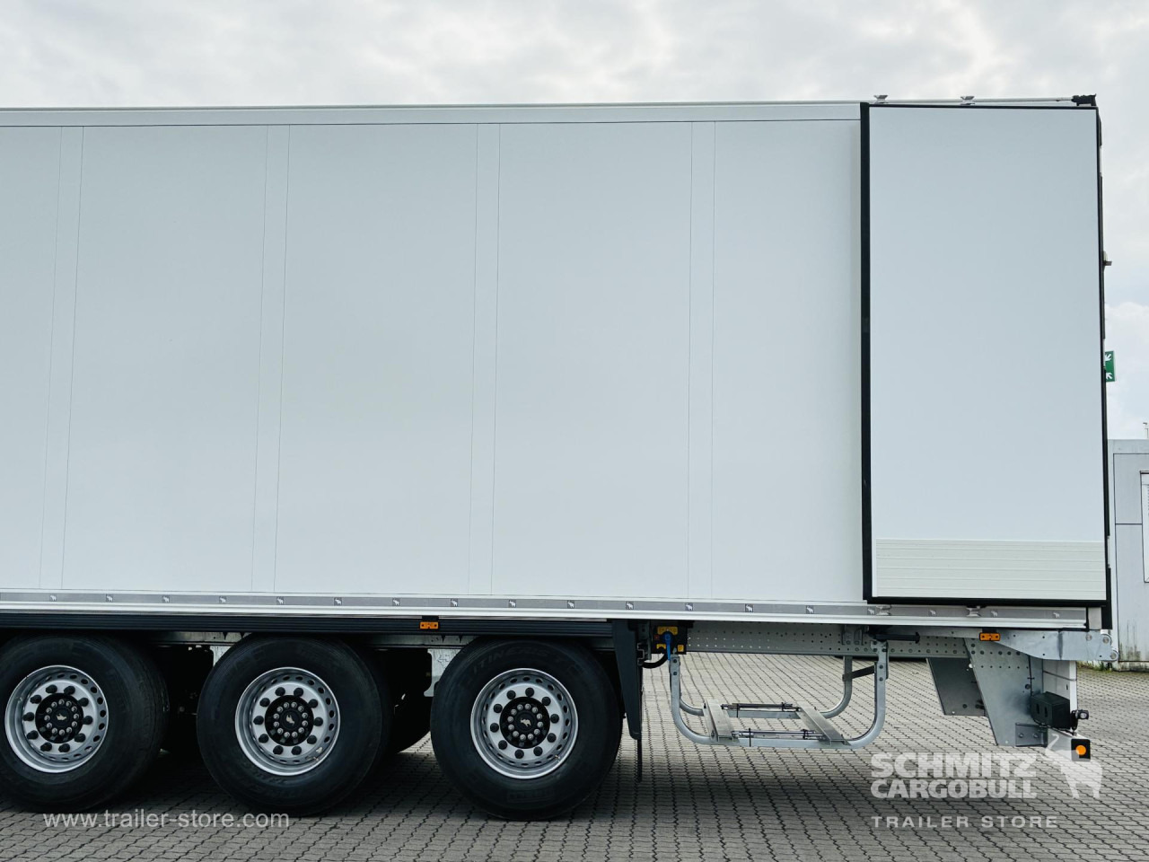 SCHMITZ Auflieger Tiefkühler Standard Double deck - Изотермический полуприцеп: фото 4 SCHMITZ Auflieger Tiefkühler Standard Double deck - Изотермический полуприцеп: фото 4