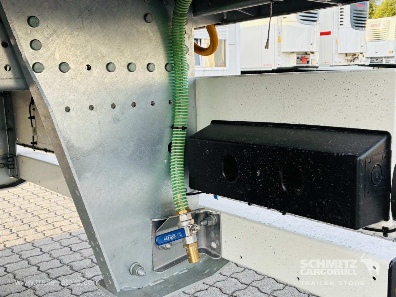 SCHMITZ Auflieger Tiefkühler Standard Double deck - Изотермический полуприцеп: фото 5 SCHMITZ Auflieger Tiefkühler Standard Double deck - Изотермический полуприцеп: фото 5