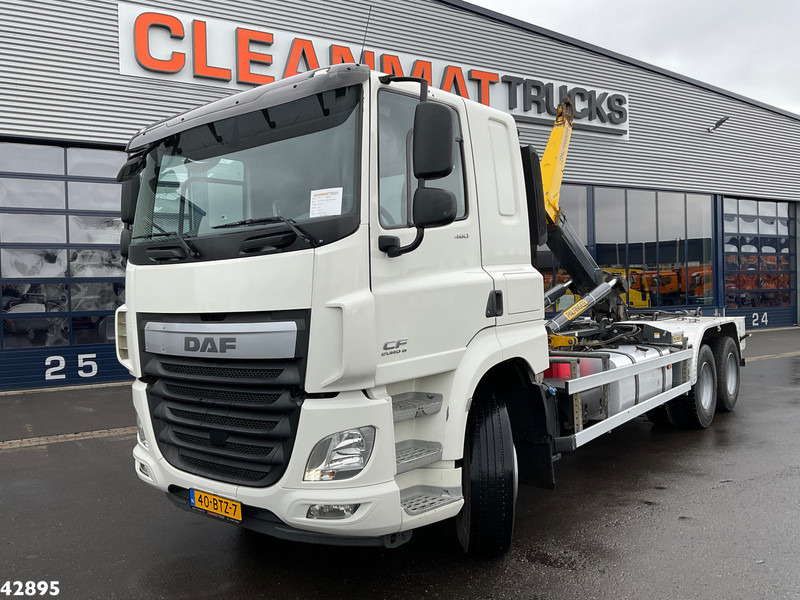 DAF FAS CF 460 Euro 6 Palfinger haakarmsysteem - Крюковой мультилифт: фото 1 DAF FAS CF 460 Euro 6 Palfinger haakarmsysteem - Крюковой мультилифт: фото 1