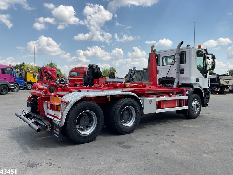 Iveco AD260T 6x4 Euro 6 AJK 20 haakarmsysteem - Крюковой мультилифт: фото 5 Iveco AD260T 6x4 Euro 6 AJK 20 haakarmsysteem - Крюковой мультилифт: фото 5