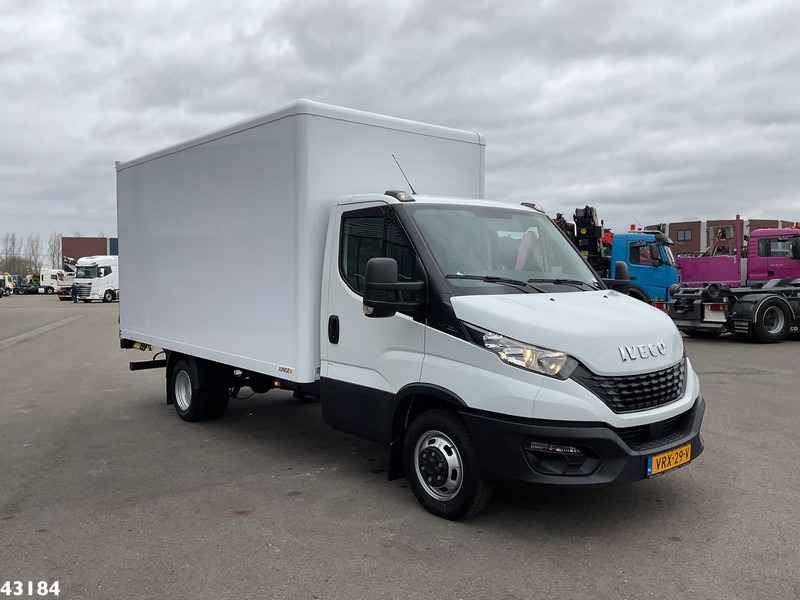 Iveco Daily 35C16 2.3 met laadklep - Грузовик с закрытым кузовом: фото 2 Iveco Daily 35C16 2.3 met laadklep - Грузовик с закрытым кузовом: фото 2