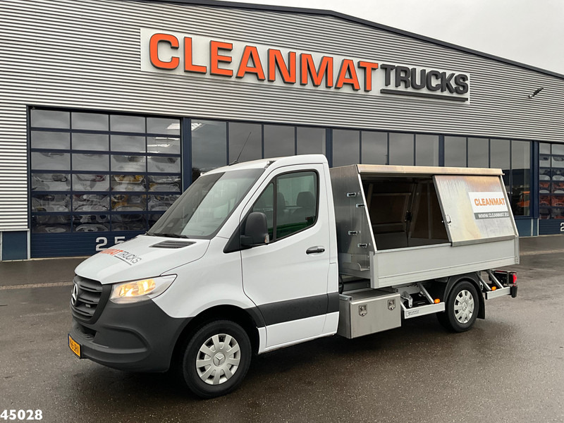 Mercedes-Benz Sprinter 317 1.9 CDI Veeg-vuil kipper - Самосвал: фото 2 Mercedes-Benz Sprinter 317 1.9 CDI Veeg-vuil kipper - Самосвал: фото 2