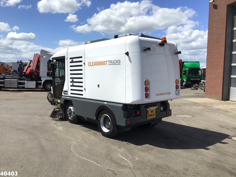 Ravo 5-SERIES 580 with 3-rd brush - Подметально-уборочная машина: фото 3 Ravo 5-SERIES 580 with 3-rd brush - Подметально-уборочная машина: фото 3