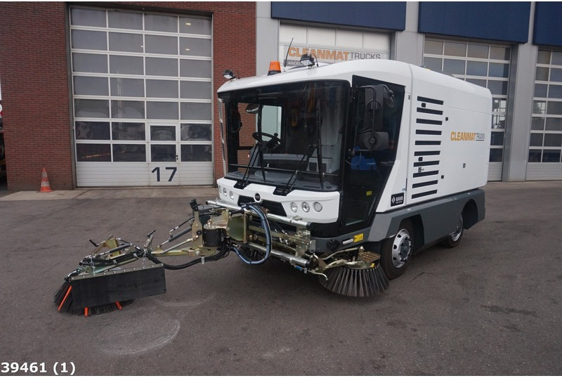 Ravo 540 STH met 3-de borstel - Подметально-уборочная машина: фото 1 Ravo 540 STH met 3-de borstel - Подметально-уборочная машина: фото 1