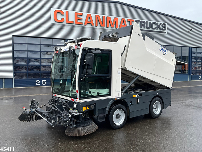Schmidt Cleango 500 Compact Euro 6 with 3-rd brush - Подметально-уборочная машина: фото 1 Schmidt Cleango 500 Compact Euro 6 with 3-rd brush - Подметально-уборочная машина: фото 1