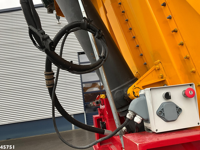 DAF FTG XF 530 6x2 Euro 6 ZF Intarder Kiphydrauliek + OVA 2-assige kipoplegger 32m³ - Тягач: фото 5 DAF FTG XF 530 6x2 Euro 6 ZF Intarder Kiphydrauliek + OVA 2-assige kipoplegger 32m³ - Тягач: фото 5