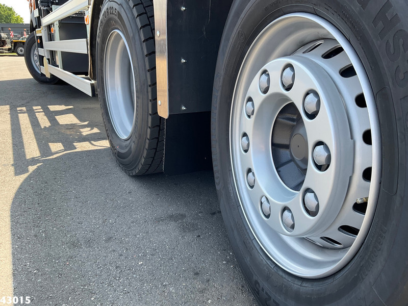 Фото интерьера 1: Крюковой мультилифт, Автоманипулятор Volvo FM 430 HMF 23 Tonmeter laadkraan