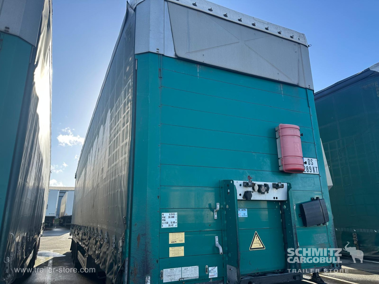 SCHMITZ Curtainsider Mega - Тентованный полуприцеп: фото 3 SCHMITZ Curtainsider Mega - Тентованный полуприцеп: фото 3