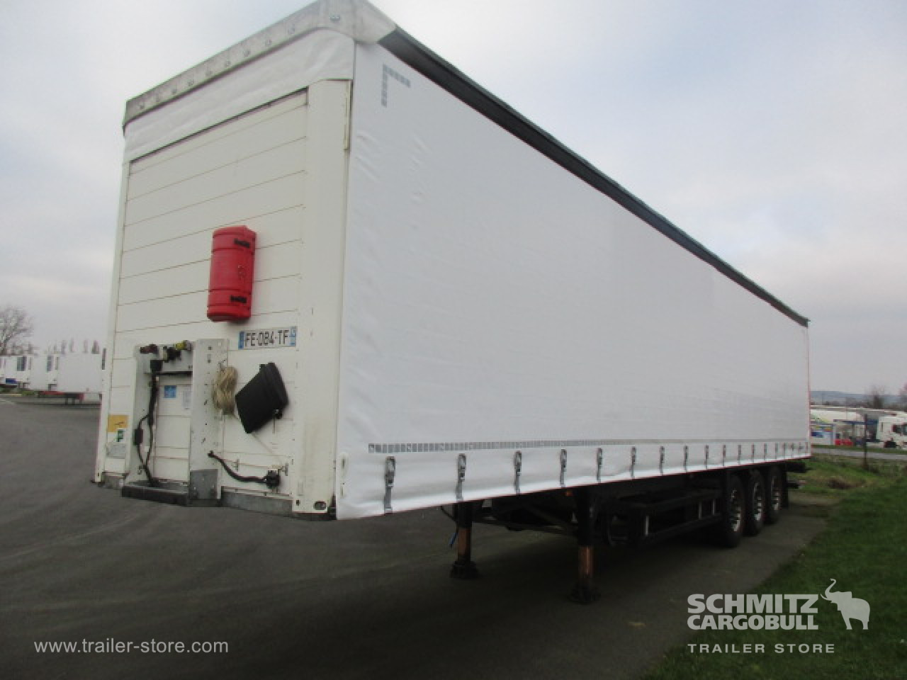 SCHMITZ Curtainsider Standard Taillift - Тентованный полуприцеп: фото 5 SCHMITZ Curtainsider Standard Taillift - Тентованный полуприцеп: фото 5