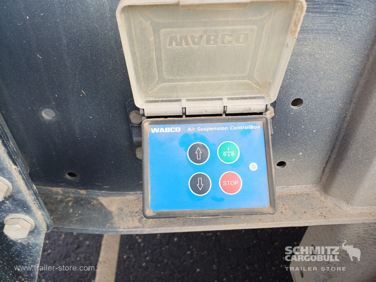 LANGENDORF Auflieger Kipper Stahlrundmulde 24m³ - Самосвальный полуприцеп: фото 4 LANGENDORF Auflieger Kipper Stahlrundmulde 24m³ - Самосвальный полуприцеп: фото 4