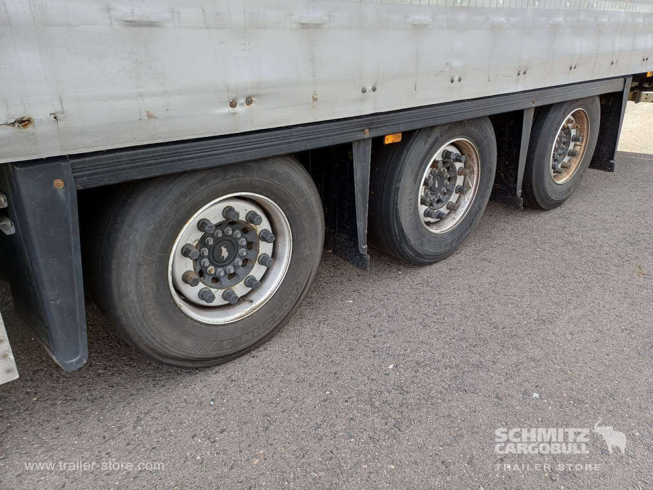 SCHMITZ Auflieger Curtainsider Mega - Тентованный полуприцеп: фото 4 SCHMITZ Auflieger Curtainsider Mega - Тентованный полуприцеп: фото 4