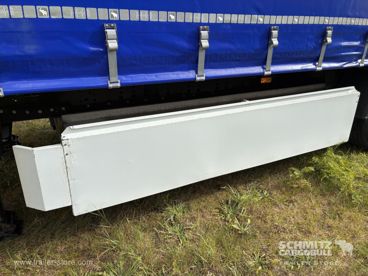 SCHMITZ Auflieger Curtainsider Standard - Тентованный полуприцеп: фото 3 SCHMITZ Auflieger Curtainsider Standard - Тентованный полуприцеп: фото 3