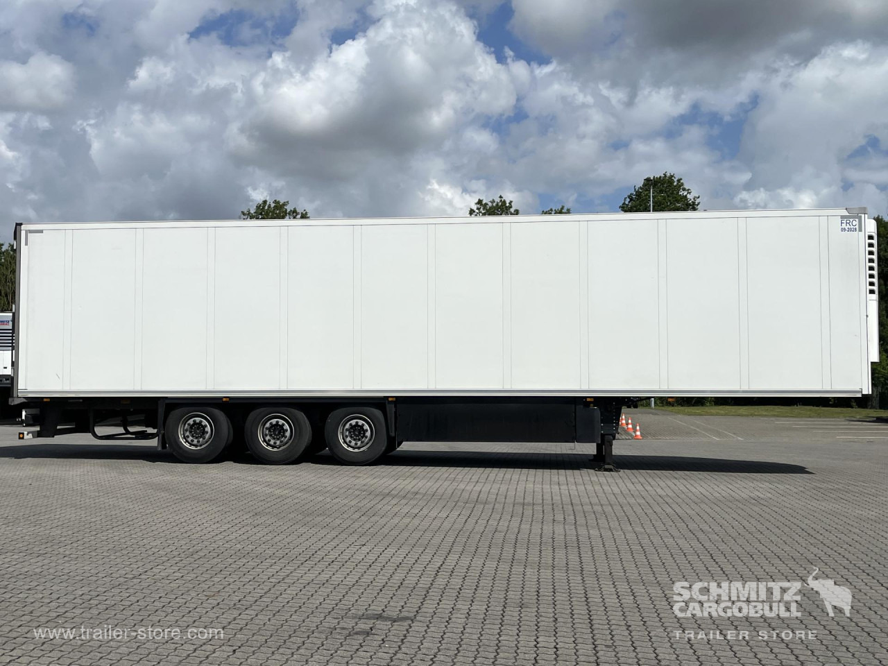SCHMITZ Auflieger Tiefkühler Standard Double deck - Изотермический полуприцеп: фото 2 SCHMITZ Auflieger Tiefkühler Standard Double deck - Изотермический полуприцеп: фото 2