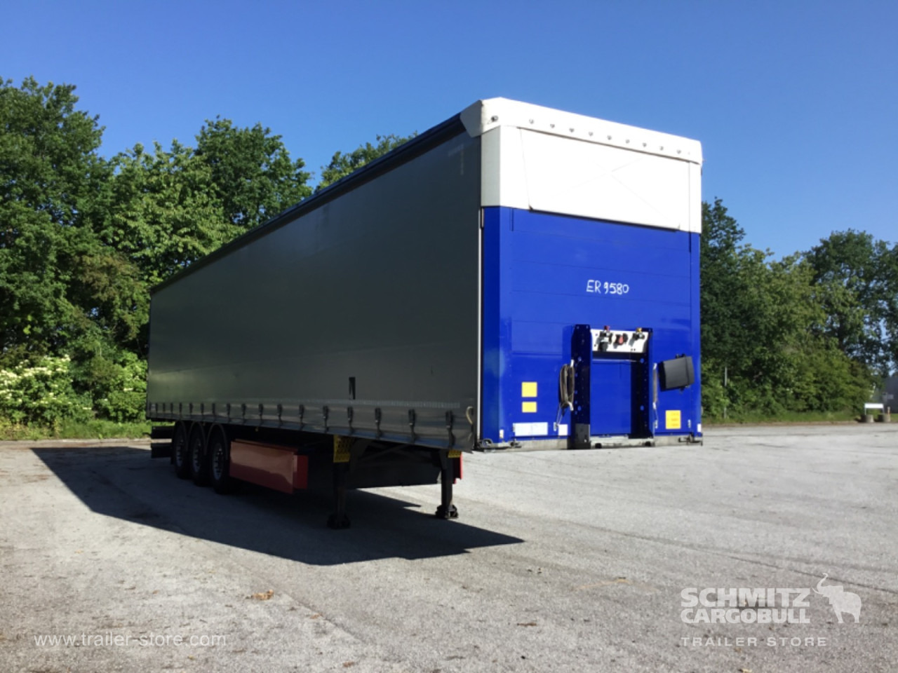 SCHMITZ Curtainsider Standard , Folding wall right - Тентованный полуприцеп: фото 1 SCHMITZ Curtainsider Standard , Folding wall right - Тентованный полуприцеп: фото 1