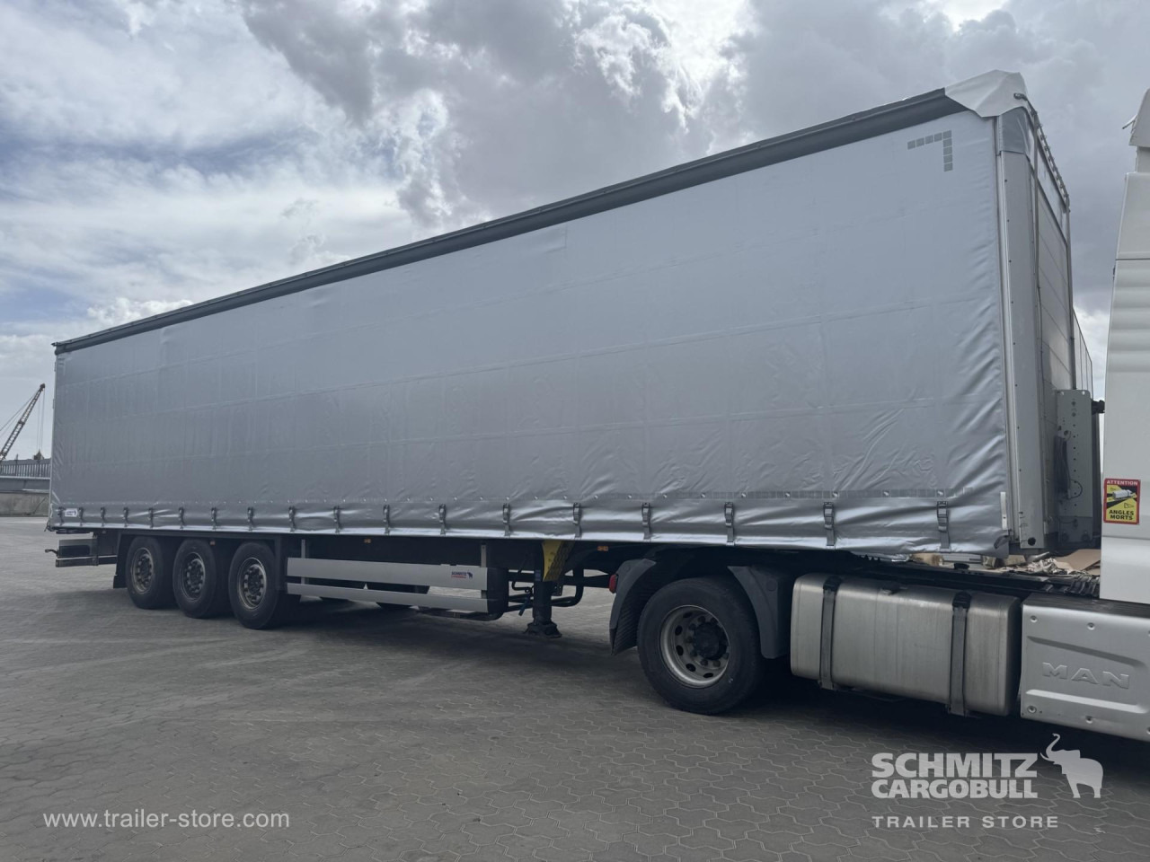 SCHMITZ Curtainsider Standard - Тентованный полуприцеп: фото 1 SCHMITZ Curtainsider Standard - Тентованный полуприцеп: фото 1